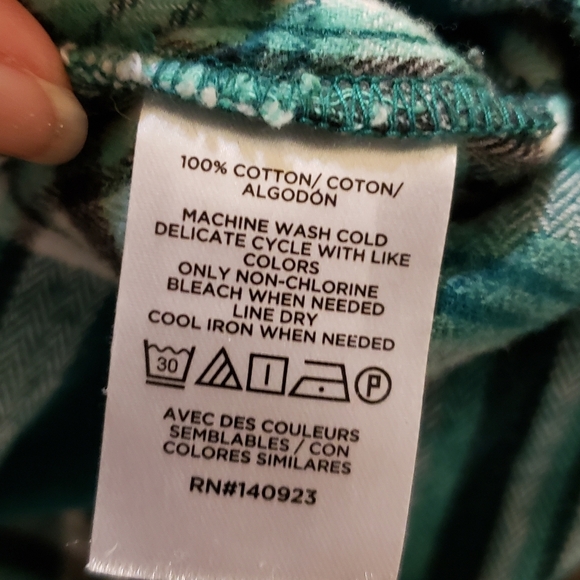 Loft size Small green, white and black plaid - Picture 5 of 5